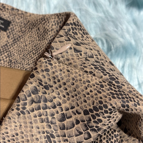 Zara Snake Print Asymmetrical Skort sz XS - Picture 5 of 8